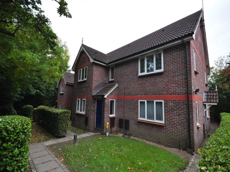 Southgate 1 bed flat 18-11-15